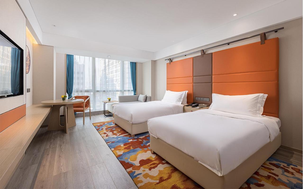 Glenview Itc Plaza 5*