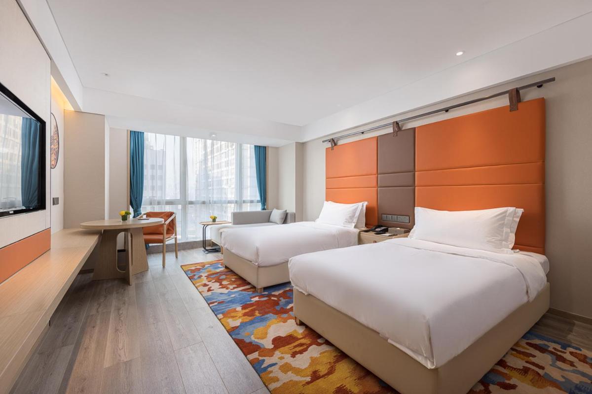 Glenview Itc Plaza Hotel