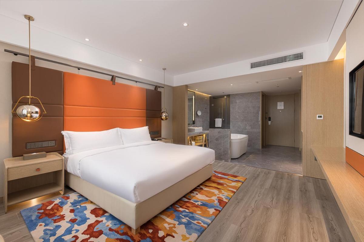 Hotel Glenview Itc Plaza 5*